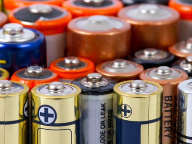 La historia y evolucion de las pilas y baterias: LA PILAS