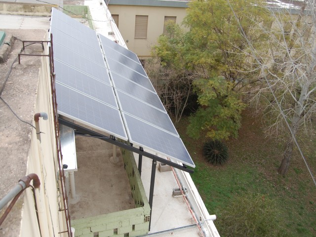 Se inaugura instalación piloto de energía solar en nuestra Facultad