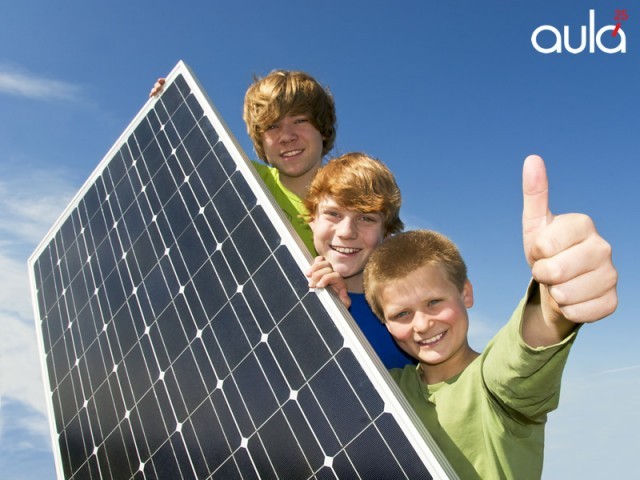 Capacitación online sobre energía eléctrica con paneles solares