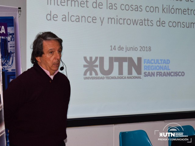 El Ing. Marcelo Romeo brindó una charla sobre "Internet de las cosas"
