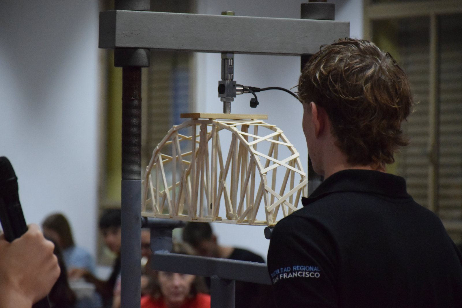 Spaghetti Bridge: estudiantes de nuestra Facultad participarán del 3er Concurso Nacional de Diseño y Modelado de Puentes de Fideos