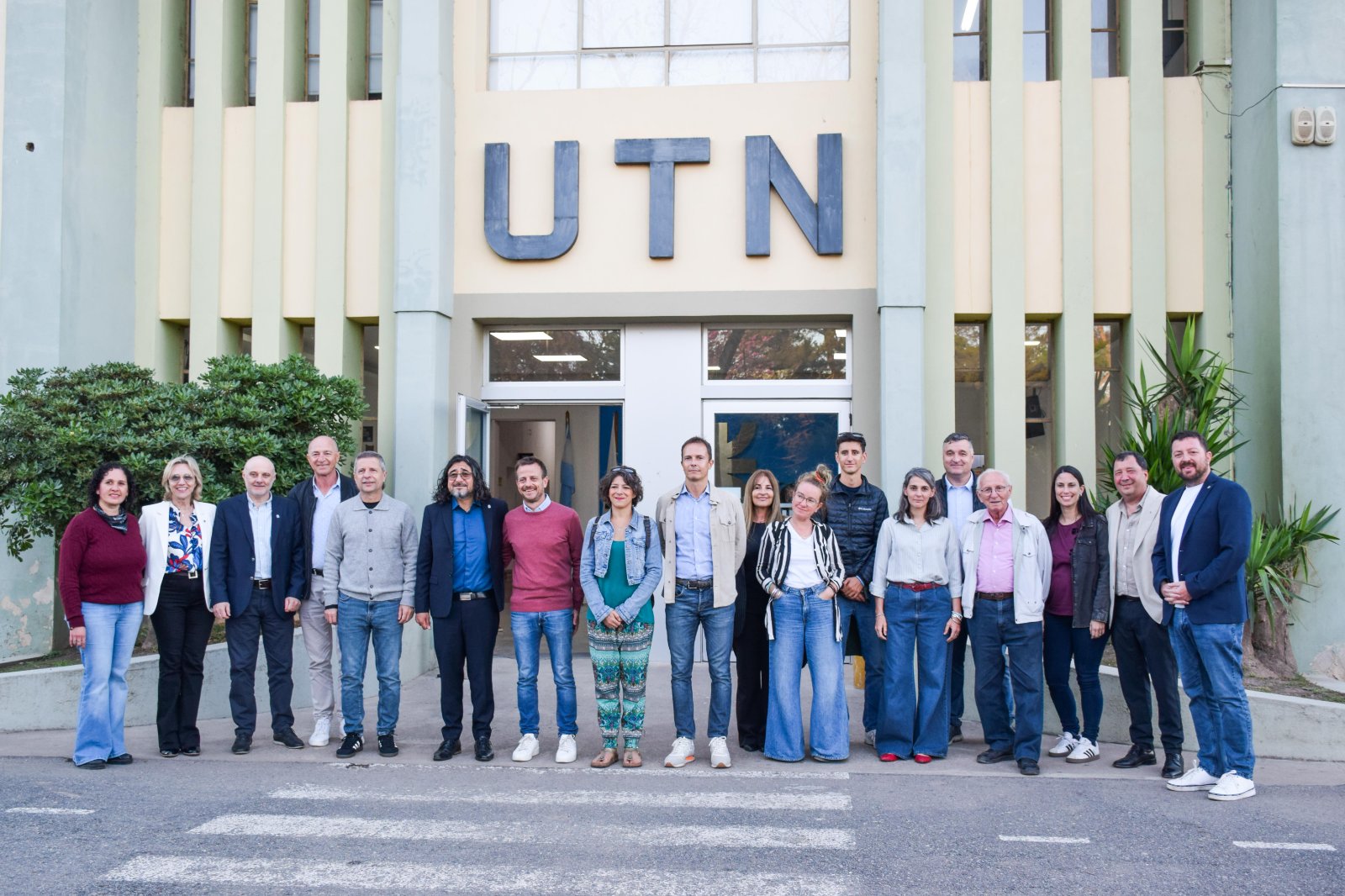 Delegación de la ciudad italiana de Pinerolo visitó nuestra Facultad Regional San Francisco