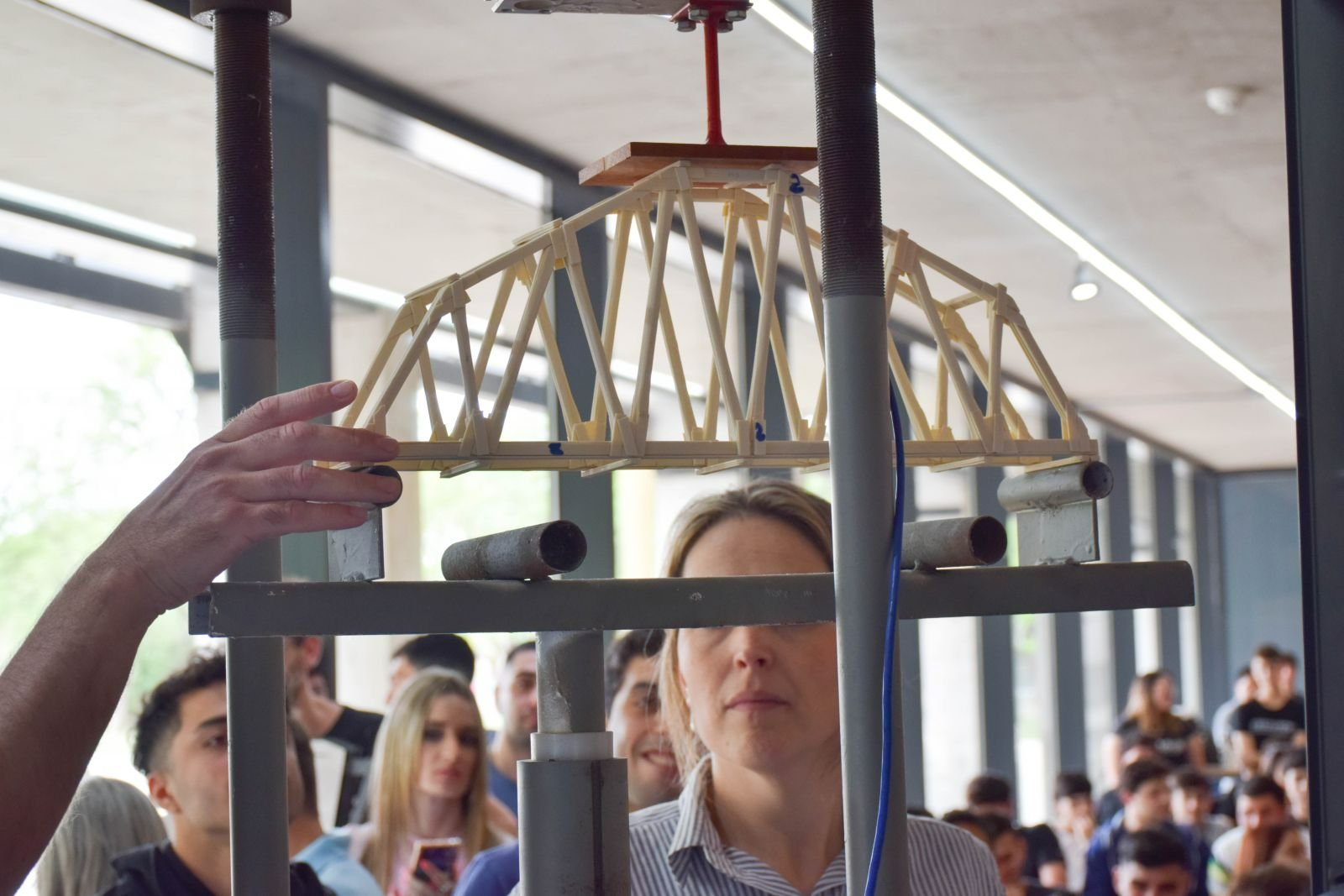 Spaghetti Bridge: abrieron las inscripciones para la competencia que combina teoría, cálculo estructural y creatividad